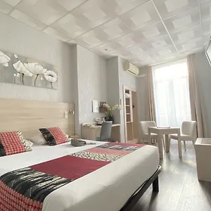 https://helvetique.fr-provencehotel.com