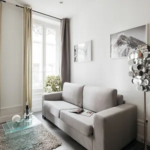Dify Glamour - Place Des Brotteaux , Lyon France